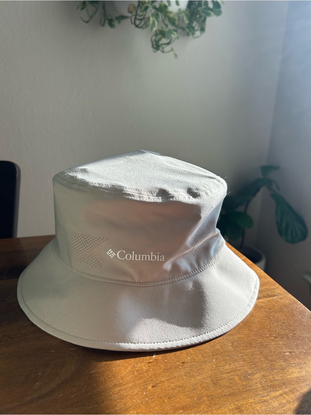 Columbia Light Gray Bucket Hat